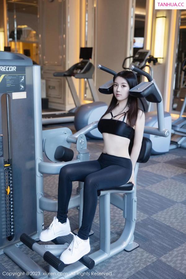   [XiuRen]高清写真图 2023.12.15 No.7819 模特合集 豆瓣酱第27张图片